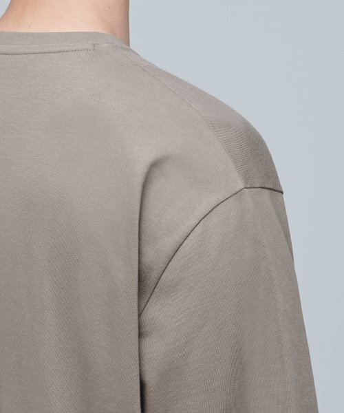 MUSINSA STANDARD（ムシンサスタンダード）の「リラックスフィットクルーネックTシャツ2 [ダスティベージュ]（Tシャツ/カットソー・メンズ・その他・LARGE/XXX-LARGE/SMALL/MEDIUM）」の6枚目の写真