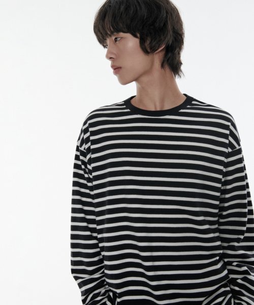 MUSINSA STANDARD（ムシンサスタンダード）の「ブレトンストライプリラックスド長袖Tシャツ[ブラック/ホワイト]（Tシャツ/カットソー・メンズ・その他・SMALL/MEDIUM/LARGE/X-LARGE/XX-LARGE）」の2枚目の写真