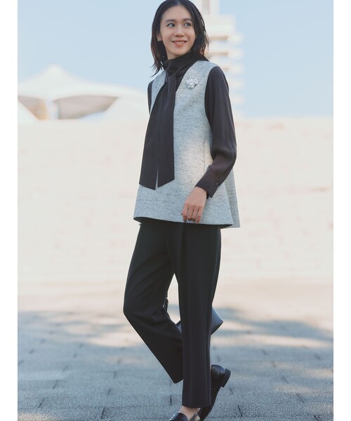 Demi-Luxe BEAMS（デミルクス ビームス）の「【セレモニー・フォーマル】ツイード フレア Vネック ジレ＊（ベスト・レディース・オフホワイト/ブラック・38/36）」の4枚目の写真