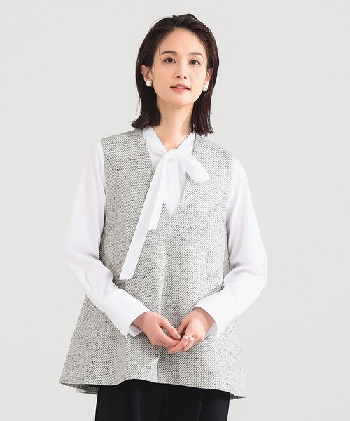 Demi-Luxe BEAMS（デミルクス ビームス）の「【セレモニー・フォーマル】ツイード フレア Vネック ジレ＊（ベスト・レディース・オフホワイト/ブラック・38/36）」の9枚目の写真