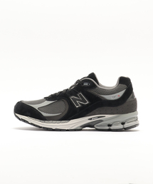 NEW BALANCE / ニューバランス 2002R