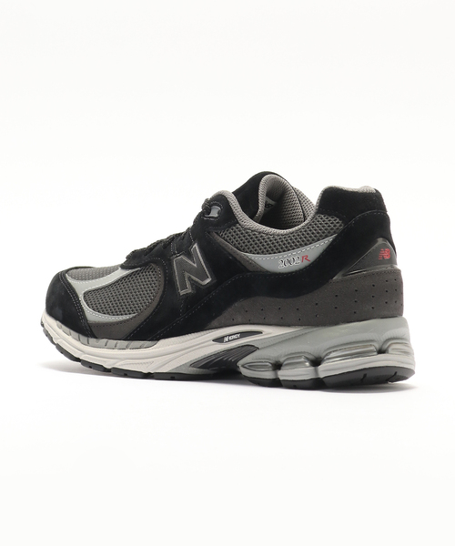 NEW BALANCE(ニューバランス)の「NEW BALANCE / ニューバランス 2002R(スニーカー・メンズ・ブラック/ブラック系その他・23cm/23.5cm/24cm/24.5cm/27cm/27.5cm/28cm/26cm/26.5cm)」の4枚目の写真