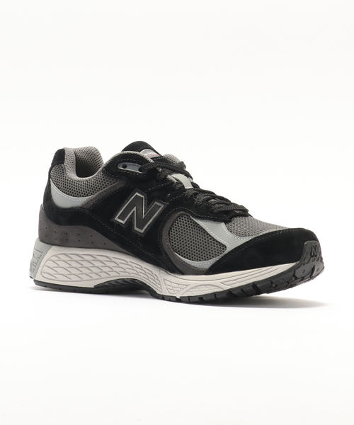 NEW BALANCE(ニューバランス)の「NEW BALANCE / ニューバランス 2002R(スニーカー・メンズ・ブラック/ブラック系その他・23cm/23.5cm/24cm/24.5cm/27cm/27.5cm/28cm/26cm/26.5cm)」の6枚目の写真