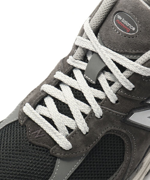 NEW BALANCE(ニューバランス)の「NEW BALANCE / ニューバランス 2002R(スニーカー・メンズ・ブラック/ブラック系その他・23cm/23.5cm/24cm/24.5cm/27cm/27.5cm/28cm/26cm/26.5cm)」の8枚目の写真