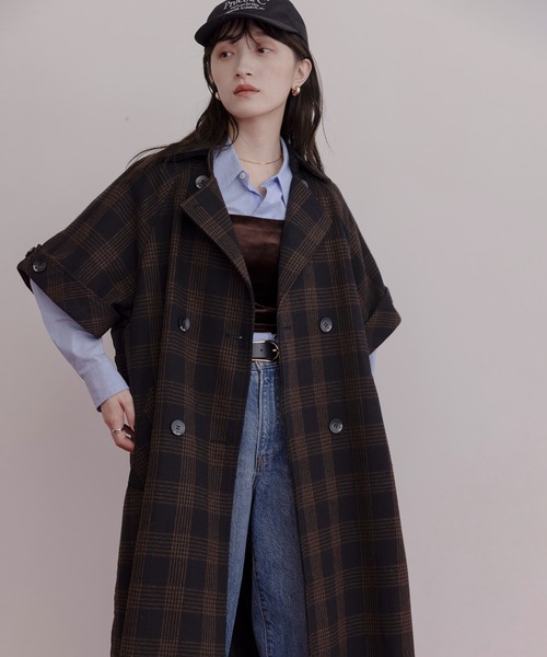 Eimee Law（エイミーロウ）の「ハーフスリーブチェックトレンチコート（トレンチコート・レディース・ブラウン/ネイビー/ブラック・FREE）」の5枚目の写真