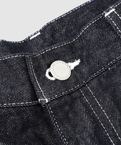 COMME des GARCONS HOMME(コム デ ギャルソン・オム)の「COTTON DENIM CURVE PANTS(デニムパンツ・メンズ・インディゴブルー/ブラック・XS/S/M/L)」の4枚目の写真