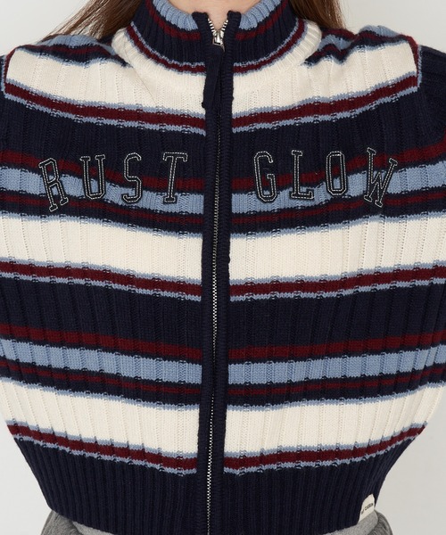 RAY CASSIN（レイカズン）の「ロゴハイネックジップニット（ニット/セーター・レディース・ブルー系その他2/レッド/ネイビー/ライトベージュ・FREE）」の14枚目の写真