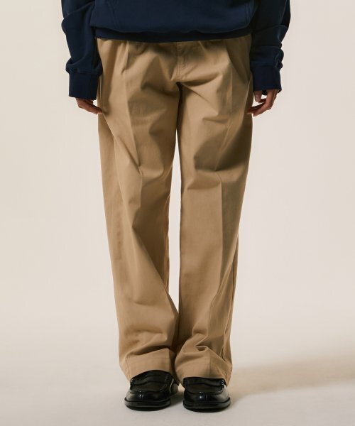 LMCの「OG TWO TUCK CHINO PANTS beige(その他パンツ・レディース・その他・MEDIUM)」の6枚目の写真