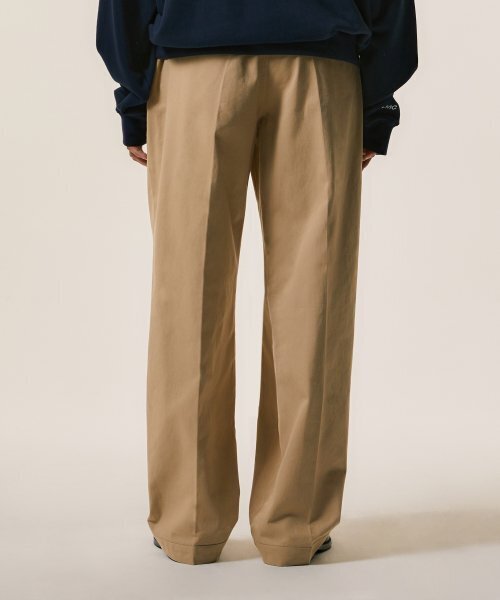 LMCの「OG TWO TUCK CHINO PANTS beige(その他パンツ・レディース・その他・MEDIUM)」の4枚目の写真