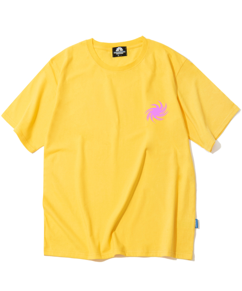 TRIPSHION（トリップション）の「ピンクトルネード ロゴTシャツ - イエロー（Tシャツ/カットソー・メンズ・その他・LARGE/MEDIUM/X-LARGE）」の2枚目の写真
