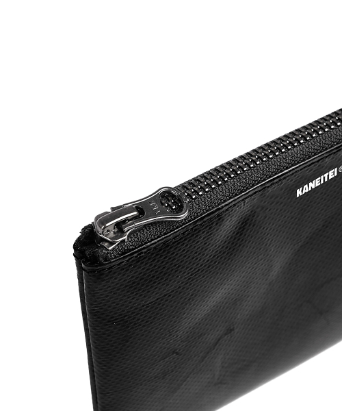 KANEITEI（カネイテイ）の「TIGER FLAT POUCH L (BLACK) / UPCYCLED（クラッチバッグ・メンズ・その他・FREE）」の5枚目の写真