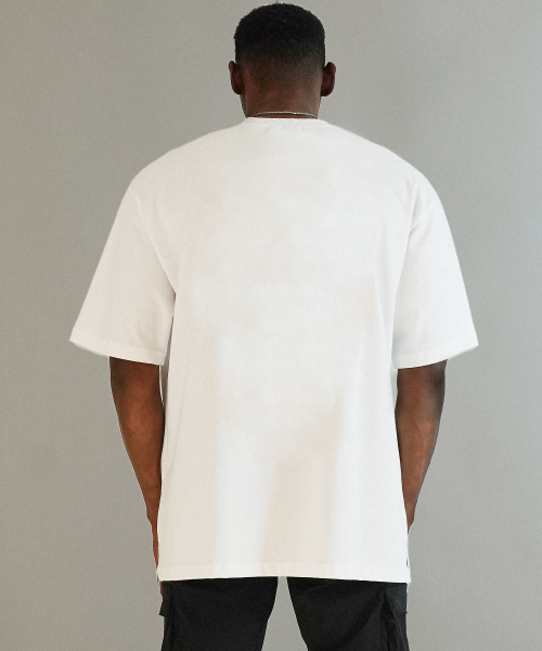 BEOM(ボム)の「フラワーB特厚面オーバーサイズTシャツホワイト(Tシャツ/カットソー・メンズ・その他・1/2)」の2枚目の写真