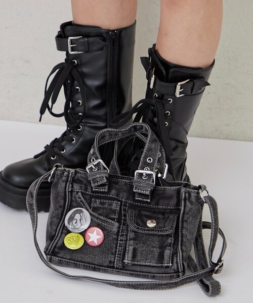 WHO'S WHO gallery（フーズフーギャラリー）の「【WEB限定】2WAY DENIM SHOULDER BAG（ショルダーバッグ・レディース・ブラック/ブルー・FREE）」の2枚目の写真