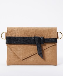 STYLE＝（スタイルイコール）の「【STYLE=】イタリアンレザー　サコッシュ　ショルダーバッグ（ショルダーバッグ）」