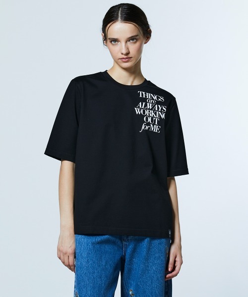 DOUBLE STANDARD CLOTHING(ダブルスタンダードクロージング)の「フラワープリント 天竺Tシャツ(Tシャツ/カットソー・レディース・ブラック/オフホワイト・FREE)」の2枚目の写真
