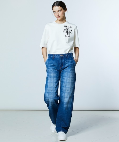 DOUBLE STANDARD CLOTHING(ダブルスタンダードクロージング)の「フラワープリント 天竺Tシャツ(Tシャツ/カットソー・レディース・ブラック/オフホワイト・FREE)」の15枚目の写真