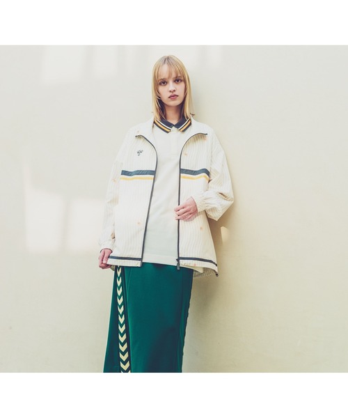 hummel(ヒュンメル)の「hummel/ヒュンメル HMP クロスジャケット(ナイロンジャケット・レディース・アイボリー/ブラック/ブルー・S/M/L/XL)」の19枚目の写真