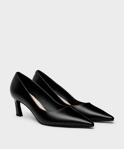 CHARLES & KEITH（チャールズ & キース）の「Kerra ケラ ポインテットミッドヒール（パンプス・レディース・ベージュ/ホワイト/ブラック・23.5cm/22cm/22.5cm/25cm/24.5cm/23cm）」の11枚目の写真