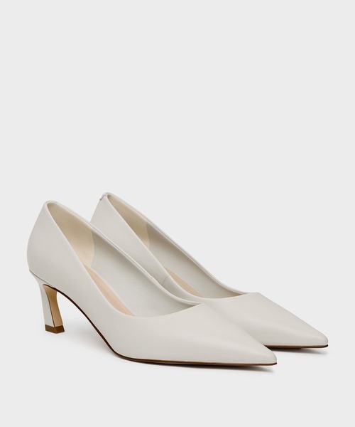 CHARLES & KEITH（チャールズ & キース）の「Kerra ケラ ポインテットミッドヒール（パンプス・レディース・ベージュ/ホワイト/ブラック・23.5cm/22cm/22.5cm/25cm/24.5cm/23cm）」の15枚目の写真