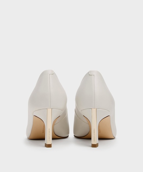 CHARLES & KEITH（チャールズ & キース）の「Kerra ケラ ポインテットミッドヒール（パンプス・レディース・ベージュ/ホワイト/ブラック・23.5cm/22cm/22.5cm/25cm/24.5cm/23cm）」の16枚目の写真