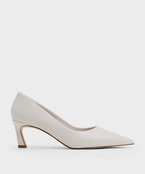 CHARLES & KEITH（チャールズ & キース）の「Kerra ケラ ポインテットミッドヒール（パンプス・レディース・ベージュ/ホワイト/ブラック・23.5cm/22cm/22.5cm/25cm/24.5cm/23cm）」の20枚目の写真