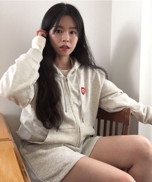 DANGLEDROP(ダングルドロップ)の「DGDPスウェットショートパンツオートミール(その他パンツ・レディース・その他・S/M)」の4枚目の写真