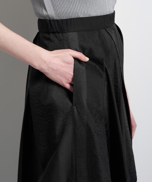 LANVIN en Bleu(ランバンオンブルー)の「シアータックフレアスカート(スカート・レディース・ブラック/イエロー・38/36)」の18枚目の写真