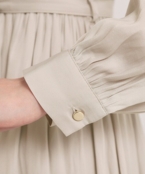 ITS'DEMO（イッツデモ）の「【入卒／手洗い可】サテンベルト付きワンピース（ワンピース・レディース・ブラック/ベビーピンク/ナチュラル・00）」の4枚目の写真