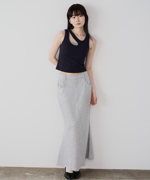 Siel(シエル)の「ポンチ素材 マーメイドスカート(スカート・レディース・グレー/ブラック・FREE)」の3枚目の写真