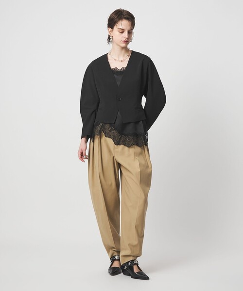 ASTRAET（アストラット）の「＜ASTRAET＞カーブスリーブ ノーカラージャケット（ノーカラージャケット・レディース・ブラック/グレー系・FREE）」の3枚目の写真