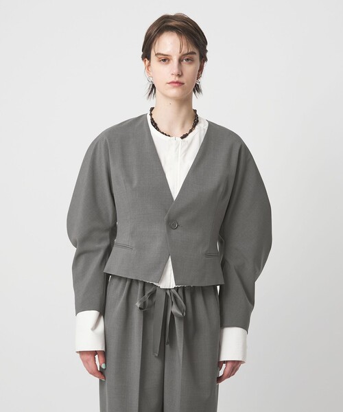 ASTRAET（アストラット）の「＜ASTRAET＞カーブスリーブ ノーカラージャケット（ノーカラージャケット・レディース・ブラック/グレー系・FREE）」の6枚目の写真