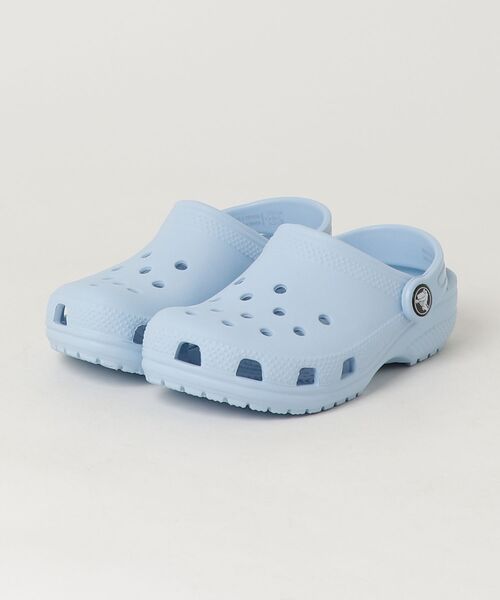 crocs(クロックス)の「CLASSIC CLOG KIDS(スニーカー・キッズ・ブルー・18.0cm/18.5cm/19.5cm/20.0cm/21.0cm)」の1枚目の写真