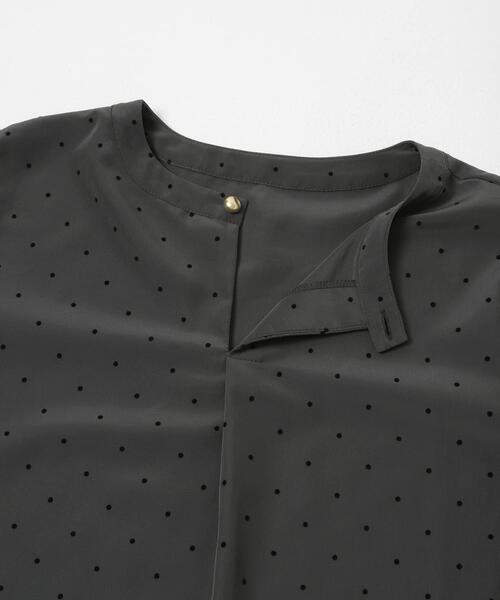 SENSE OF PLACE by URBAN RESEARCH（センスオブプレイスバイアーバンリサーチ）の「『イージーケア』ドットアソートTブラウス（シャツ/ブラウス・レディース・グレー系その他/ホワイト系その他/ベージュ・ONE）」の5枚目の写真