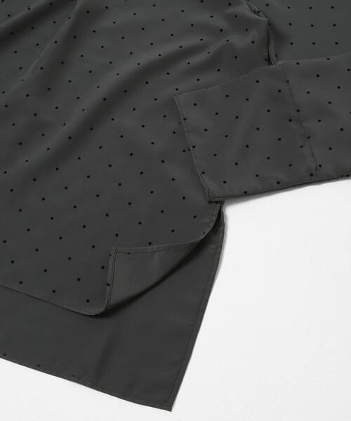 SENSE OF PLACE by URBAN RESEARCH（センスオブプレイスバイアーバンリサーチ）の「『イージーケア』ドットアソートTブラウス（シャツ/ブラウス・レディース・グレー系その他/ホワイト系その他/ベージュ・ONE）」の6枚目の写真