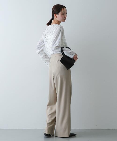 SENSE OF PLACE by URBAN RESEARCH（センスオブプレイスバイアーバンリサーチ）の「『イージーケア』ドットアソートTブラウス（シャツ/ブラウス・レディース・グレー系その他/ホワイト系その他/ベージュ・ONE）」の13枚目の写真