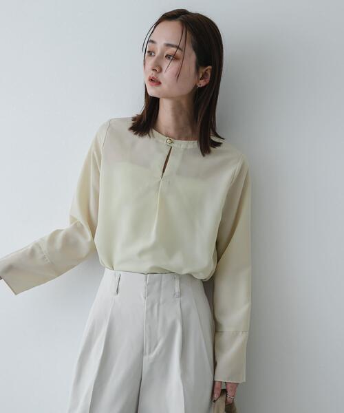 SENSE OF PLACE by URBAN RESEARCH（センスオブプレイスバイアーバンリサーチ）の「『イージーケア』ドットアソートTブラウス（シャツ/ブラウス・レディース・グレー系その他/ホワイト系その他/ベージュ・ONE）」の16枚目の写真