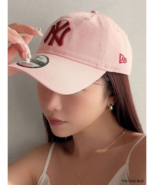 RESEXXY(リゼクシー)の「【MLB × New Era × RESEXXY】 LOGO CAP(キャップ・レディース・ブルー/ネイビー/ピンク・FREE)」の1枚目の写真