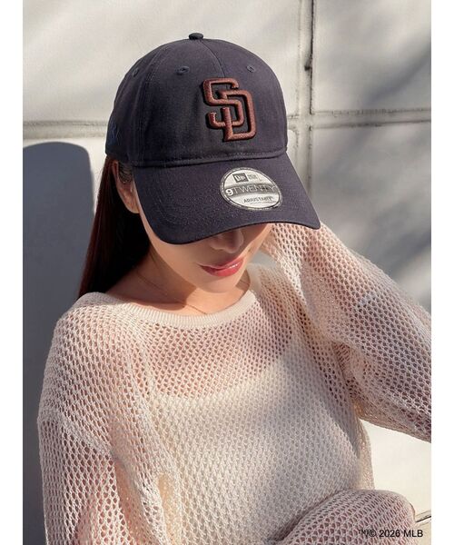RESEXXY(リゼクシー)の「【MLB × New Era × RESEXXY】 LOGO CAP(キャップ・レディース・ブルー/ネイビー/ピンク・FREE)」の4枚目の写真