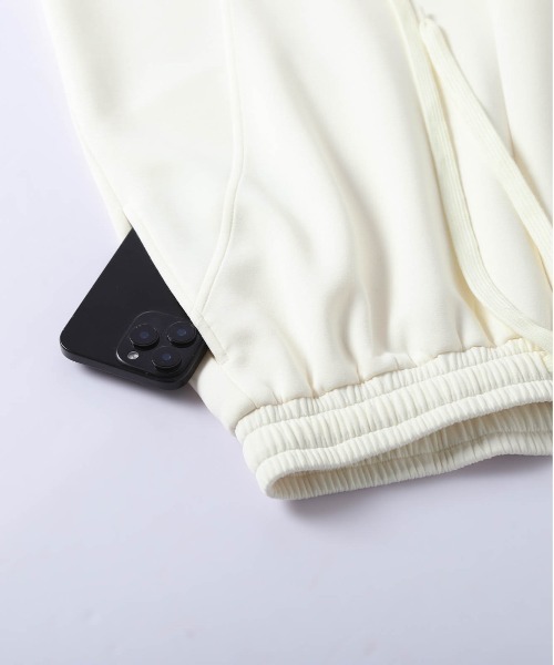 AMELY(エミリー)の「カーブパンツセットアップ(セットアップ・レディース・アイボリー/グレー/ブラック・フリー)」の13枚目の写真