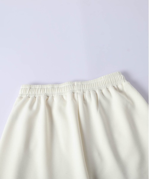 AMELY(エミリー)の「カーブパンツセットアップ(セットアップ・レディース・アイボリー/グレー/ブラック・フリー)」の16枚目の写真