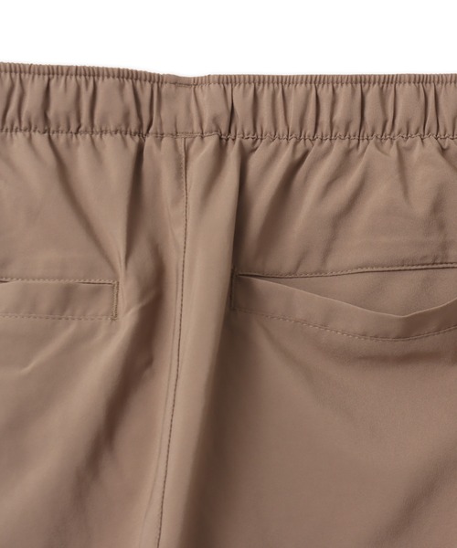 PUMA(プーマ)の「PUMA WEBBING SHORT PANTS / プーマ ユニセックス ウェビング ショート パンツ(その他パンツ・メンズ・ベージュ/ブラック/グリーン・XL/L/M/S)」の14枚目の写真