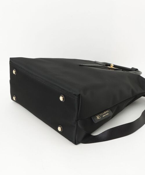 VIOLAd'ORO（ヴィオラドーロ）の「VIOLAd’ORO (ヴィオラドーロ) ターンロック付き/2WAY/ナイロンバックパック/BIANCA /V-2264（バックパック/リュック・レディース・ネイビー/ブラック・F）」の4枚目の写真