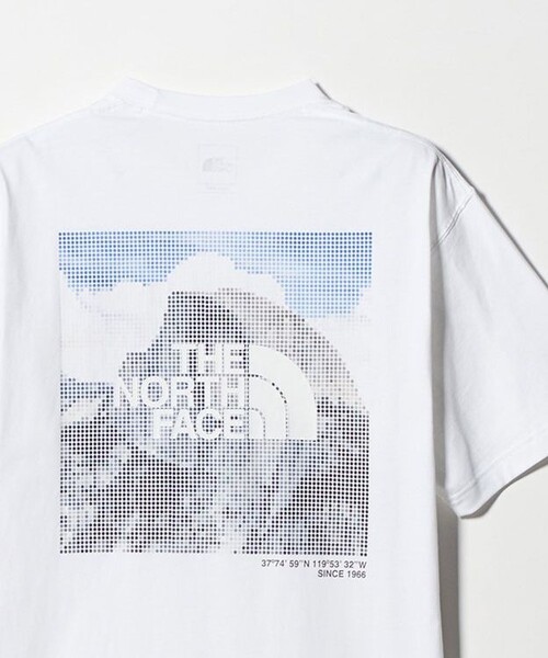 THE NORTH FACE(ザノースフェイス)の「<THE NORTH FACE>ハーフドーム デジタル スクエア Tシャツ(Tシャツ/カットソー・メンズ・ホワイト/ブラック・XL/M/L)」の2枚目の写真