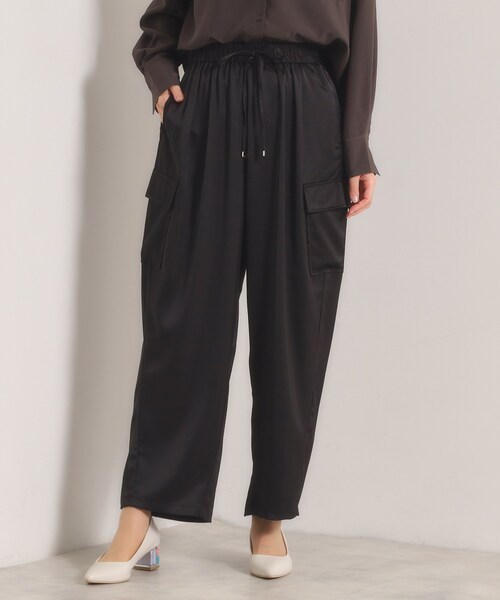 ITS'DEMO（イッツデモ）の「【手洗い可】サテンカーゴパンツ（その他パンツ・レディース・ナチュラル/ブラウン系その他/ブラック・00）」の4枚目の写真