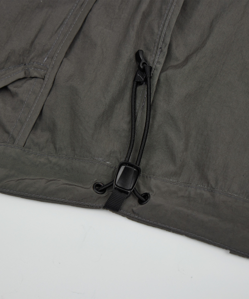 KALAPATTHAR(カラパタール)の「Light Weight Holographic Detachable Windbreaker - GRAY(ナイロンジャケット・メンズ・その他・LARGE/MEDIUM)」の8枚目の写真