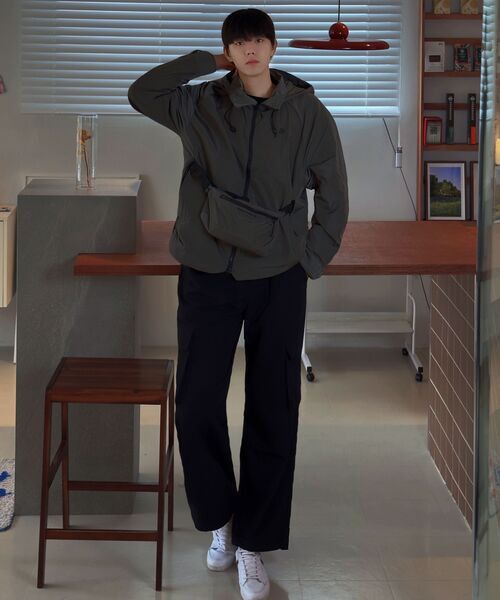 KALAPATTHAR(カラパタール)の「Light Weight Holographic Detachable Windbreaker - GRAY(ナイロンジャケット・メンズ・その他・LARGE/MEDIUM)」の16枚目の写真
