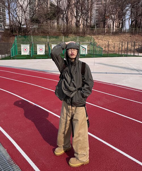 KALAPATTHAR(カラパタール)の「Light Weight Holographic Detachable Windbreaker - GRAY(ナイロンジャケット・メンズ・その他・LARGE/MEDIUM)」の17枚目の写真