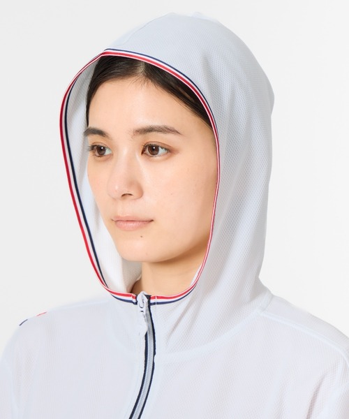 le coq sportif(ルコックスポルティフ)の「ルコックスポルティフ ヘランカUVカットシャツパーカー(パーカー・レディース・ホワイト/ネイビー・M/L/XL)」の9枚目の写真
