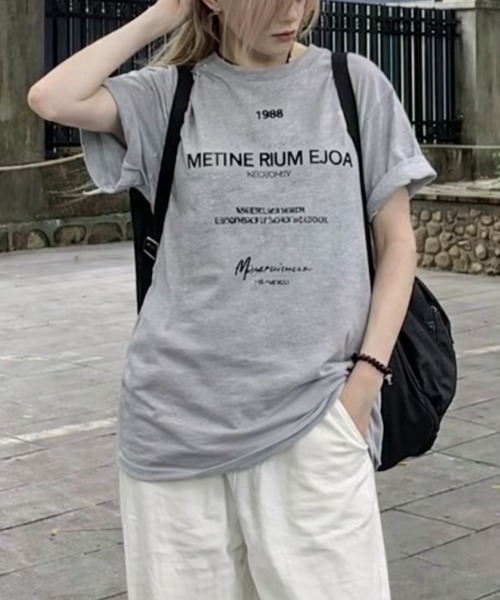 SallyLunn(サリーラン)の「【大人カジュアル】プリントロゴTシャツ(Tシャツ/カットソー・レディース・ホワイト/ブラック/グレー・MEDIUM/LARGE)」の3枚目の写真