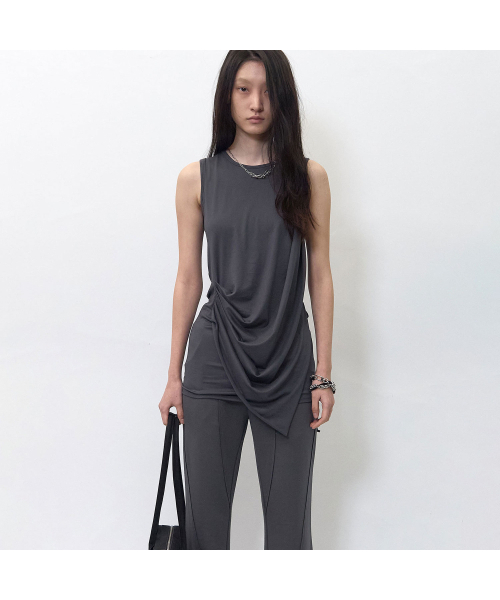 BLR(ビーエルアール)の「Soft Draping Sleeveless Grey(Tシャツ/カットソー・レディース・その他・SMALL/MEDIUM)」の3枚目の写真